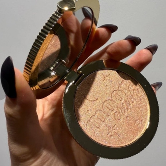 Buy Now Price! Too Faced Highlighter - Picture 4 of 4